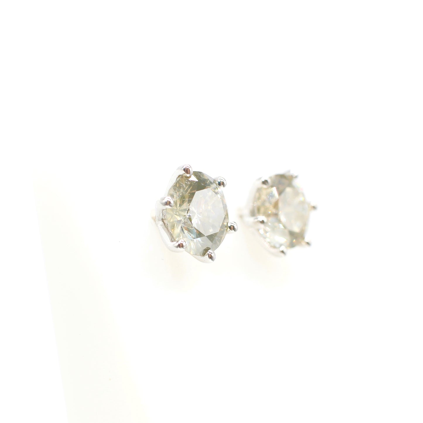 PLATINUM DIAMOND SOLITAIRE EARSTUDS 3.68CT