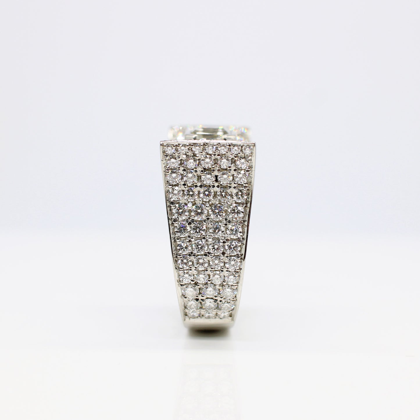 PLATINUM DIAMOND & SAPPHIRE RING