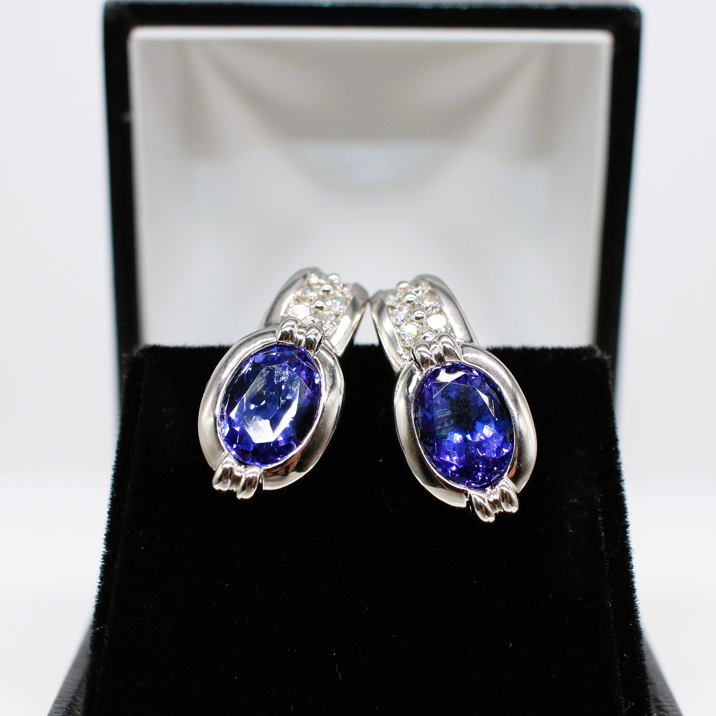 18K TANZANITE & DIAMOND EARRINGS