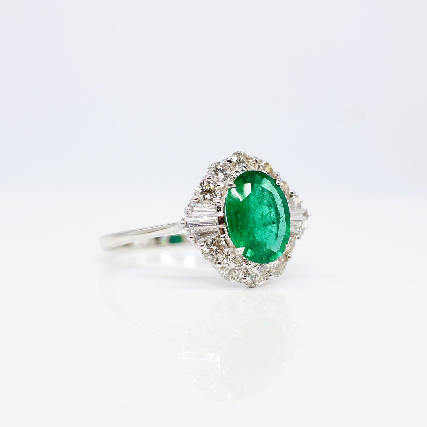 18K EMERALD & DIAMOND HALO RING