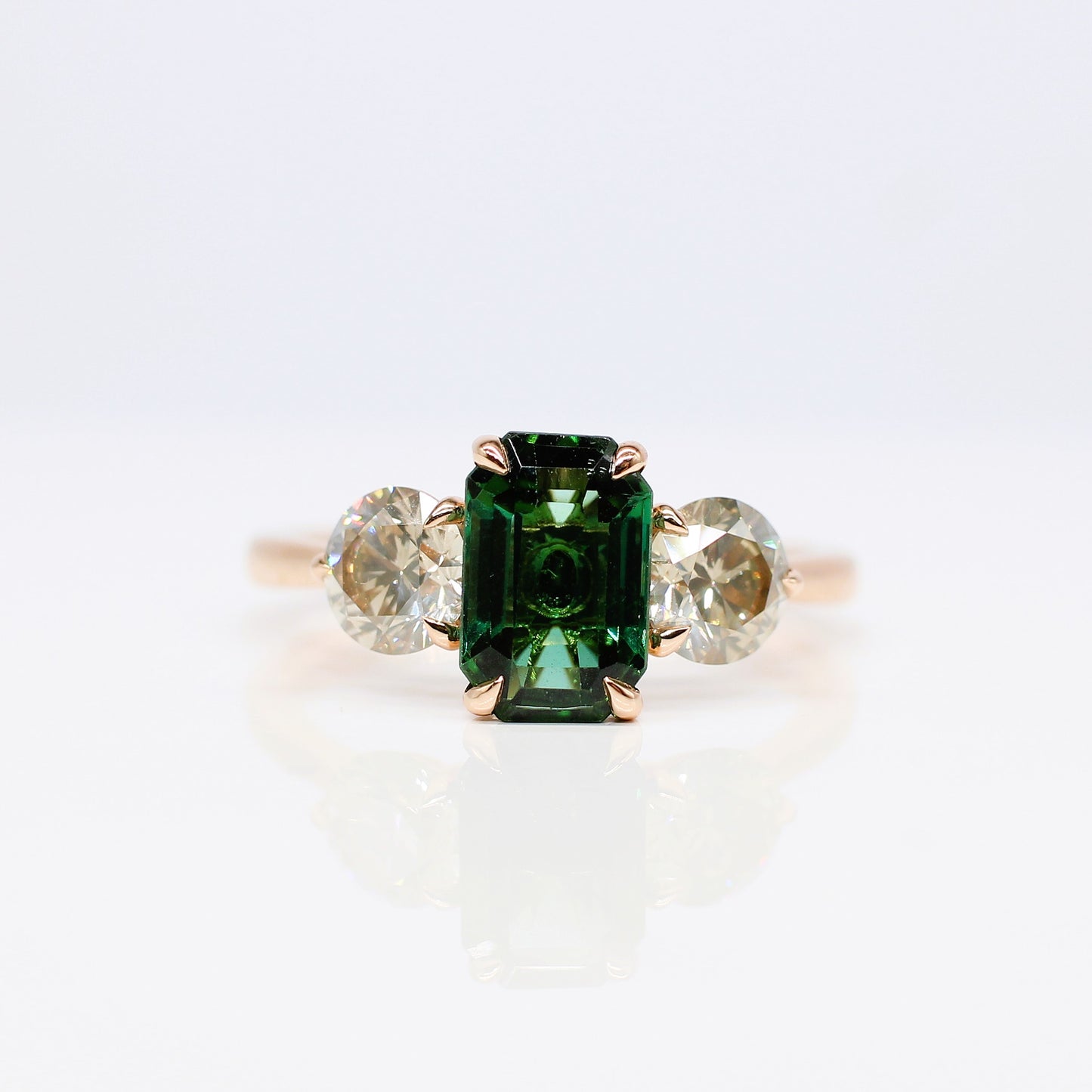 18K TOURMALINE & DIAMOND 3 STONE RING