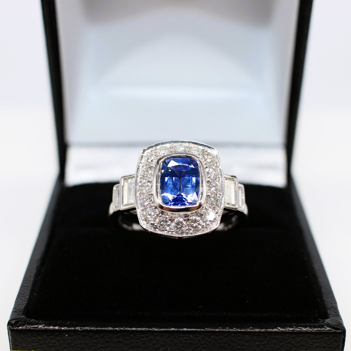 PLATINUM SAPPHIRE & DIAMOND ART DECO HALO RING