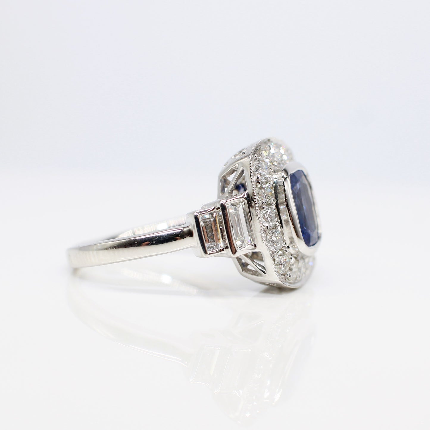 PLATINUM SAPPHIRE & DIAMOND ART DECO HALO RING