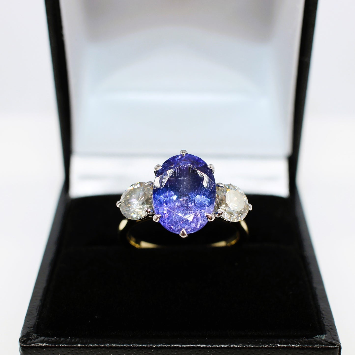 18K TANZANITE & DIAMOND 3 STONE RING