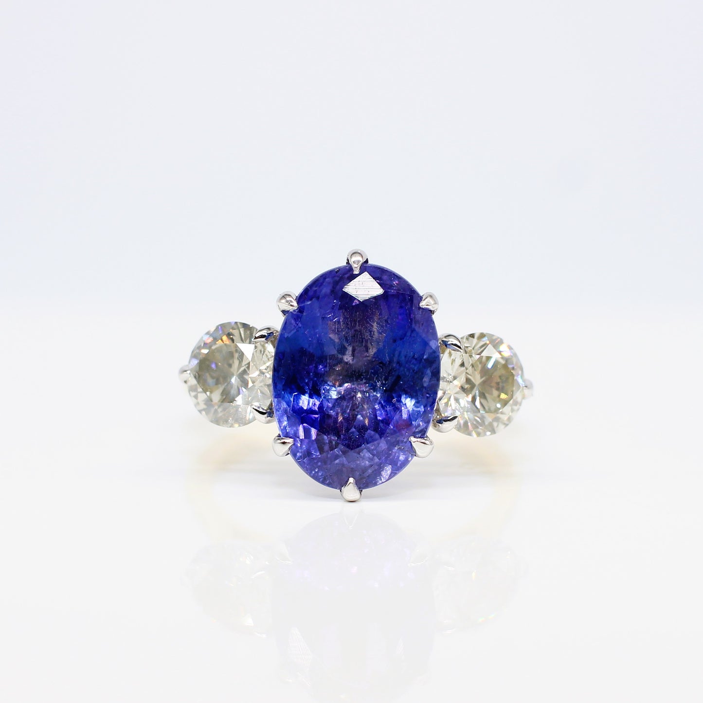 18K TANZANITE & DIAMOND 3 STONE RING