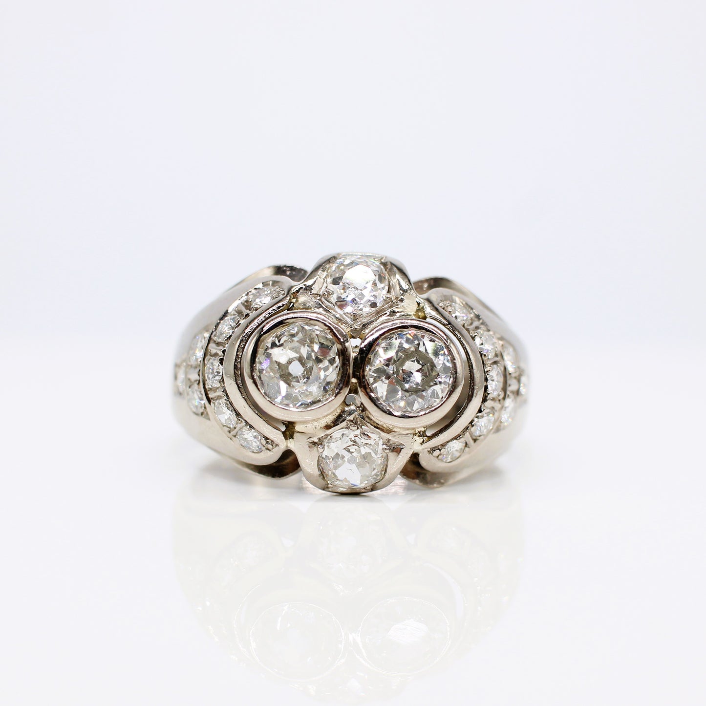 14K LARGE GENTLEMANS DIAMOND RING