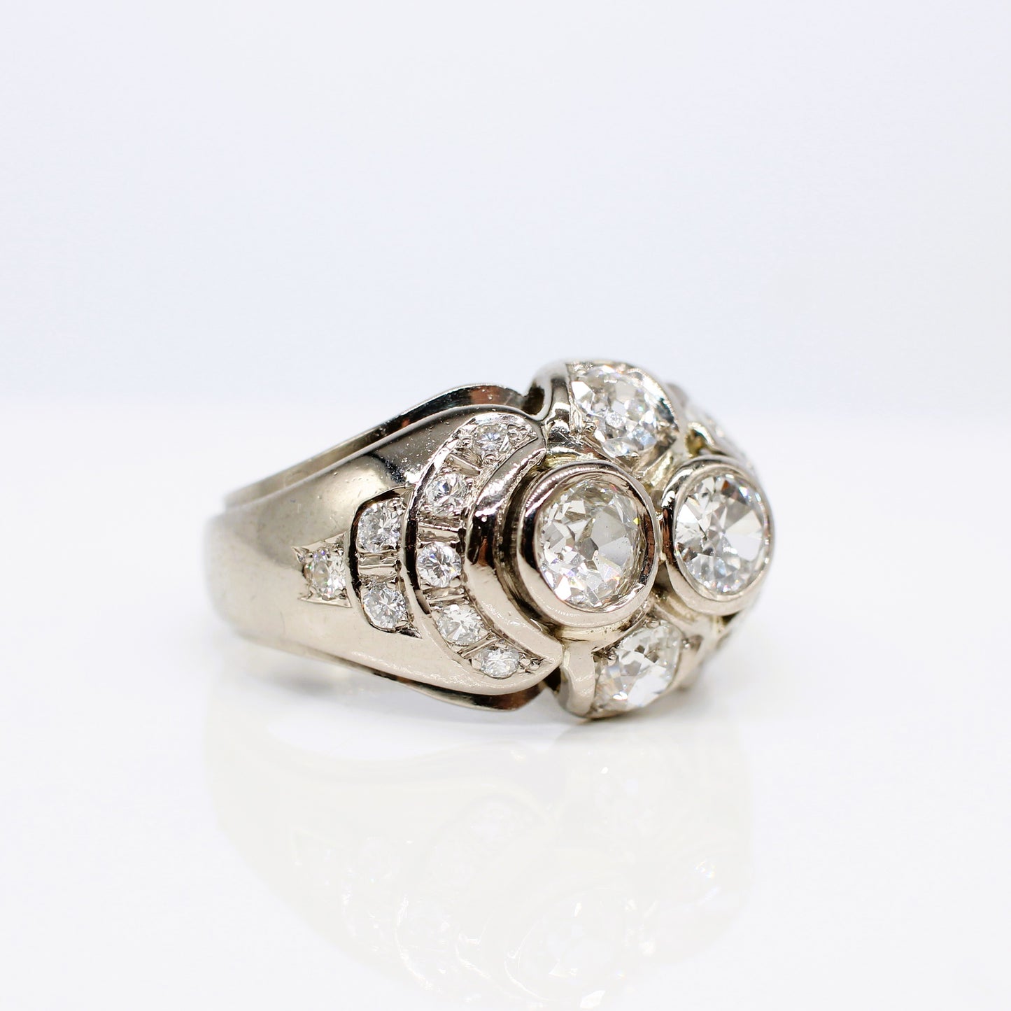 14K LARGE GENTLEMANS DIAMOND RING