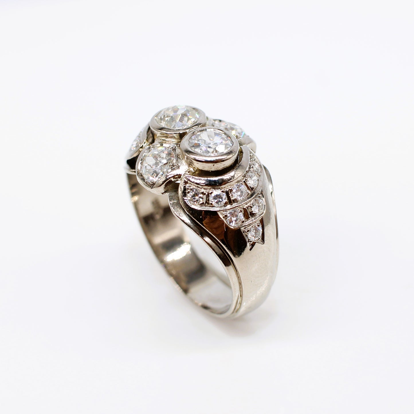 14K LARGE GENTLEMANS DIAMOND RING
