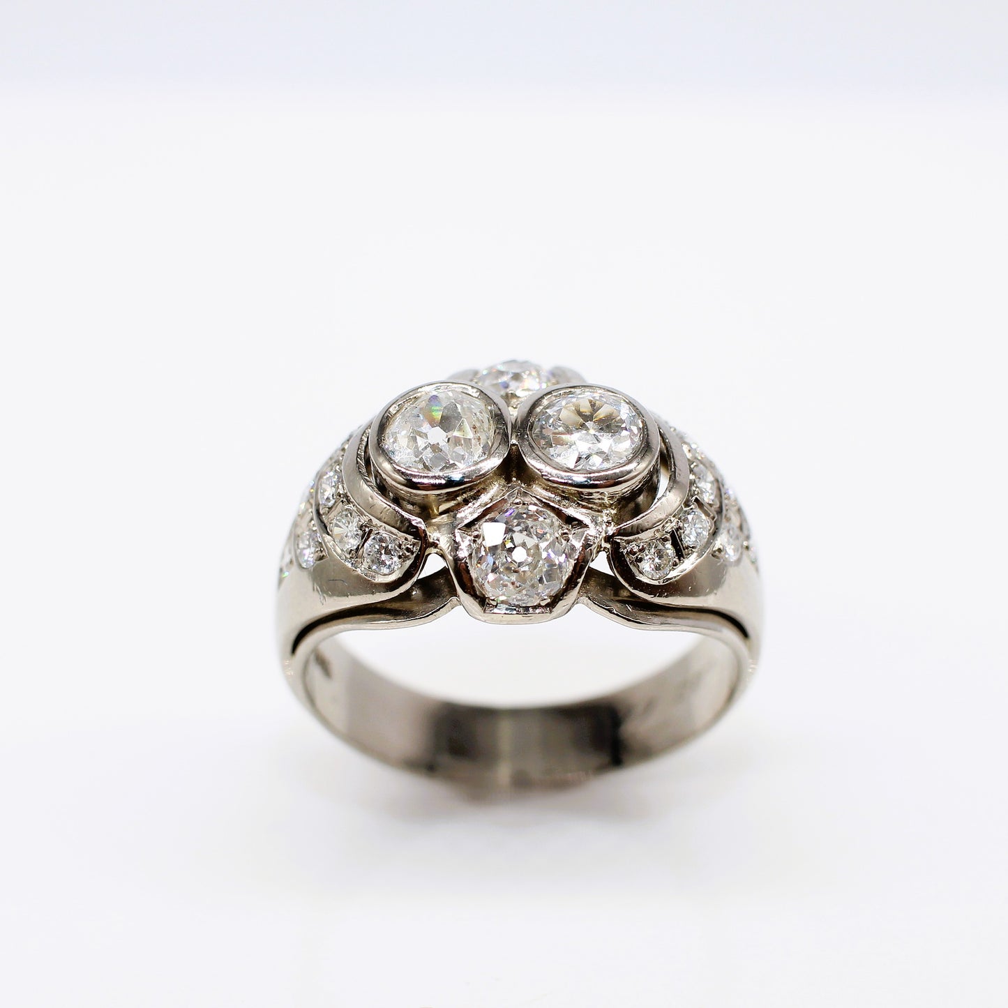 14K LARGE GENTLEMANS DIAMOND RING