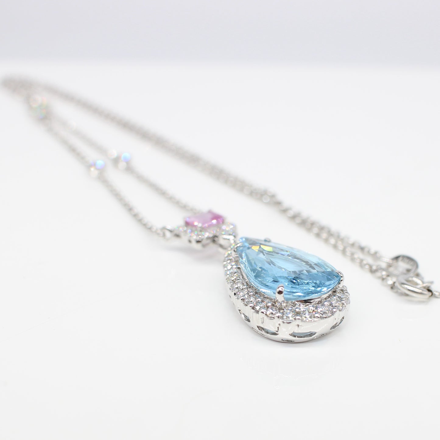 18K AQUAMARINE, PINK SAPPHIRE & DIAMOND NECKLACE