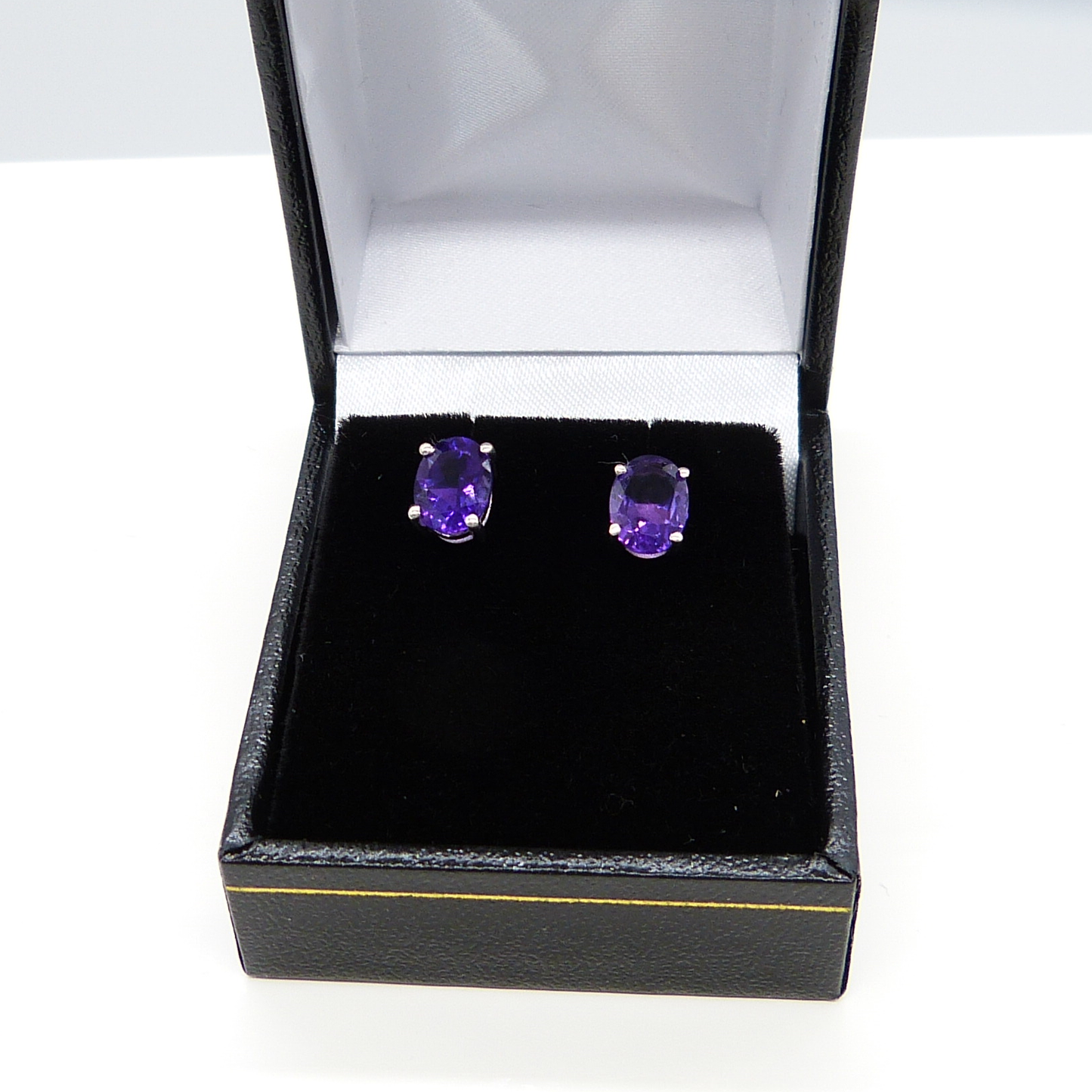 AMETHYST & SILVER STUDS