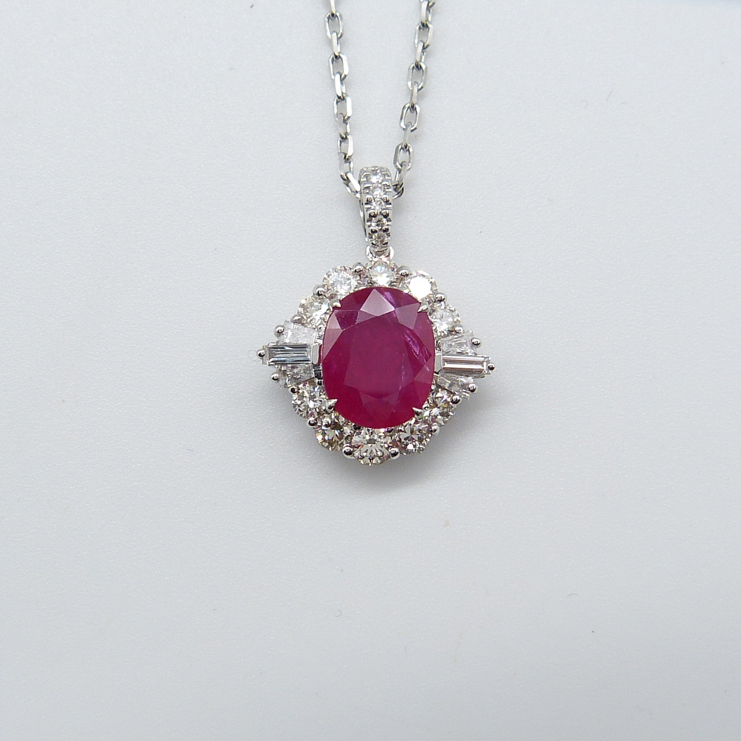 2.02CT RUBY & DIAMOND NECKLACE
