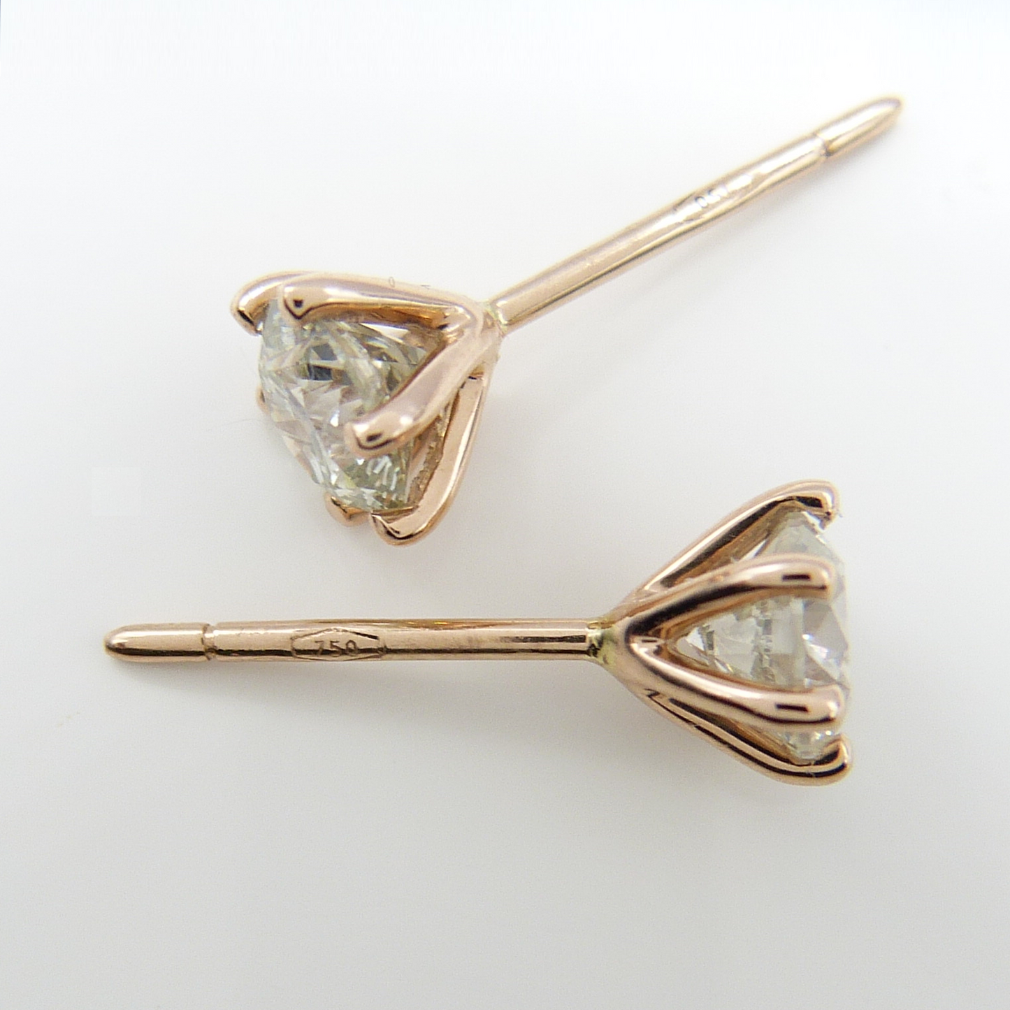 0.96CT 18K ROSE DIAMOND STUDS