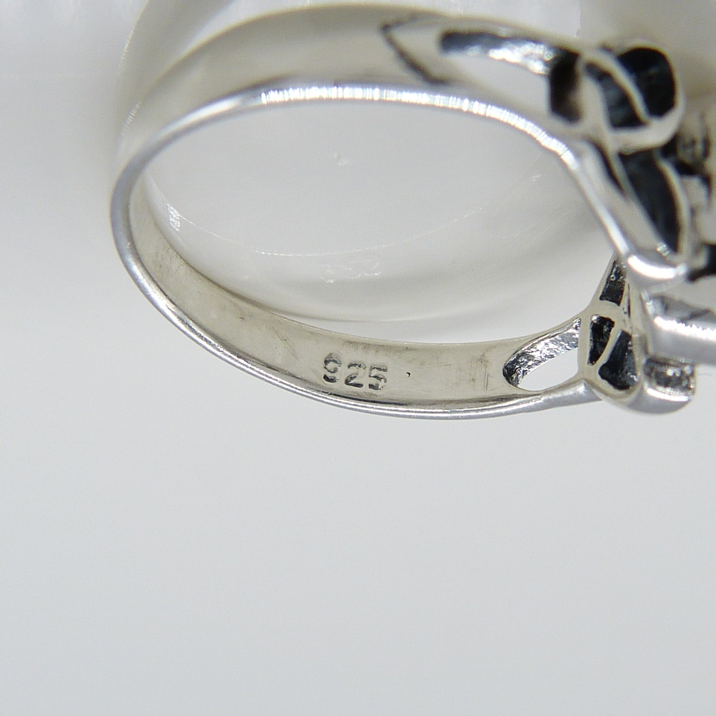 SILVER CELTIC STYLE RING