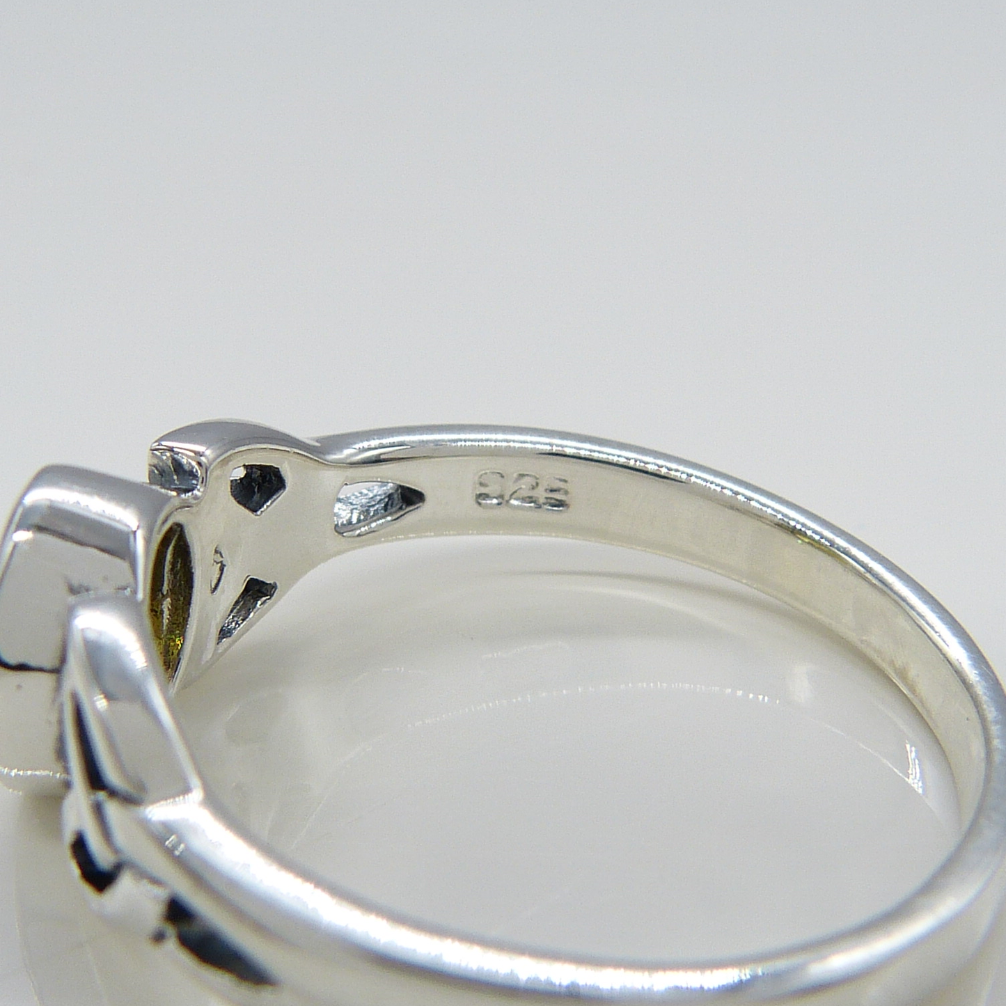 SILVER CELTIC STYLE RING