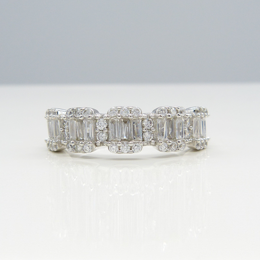 SILVER BAGUETTE CLUSTER RING