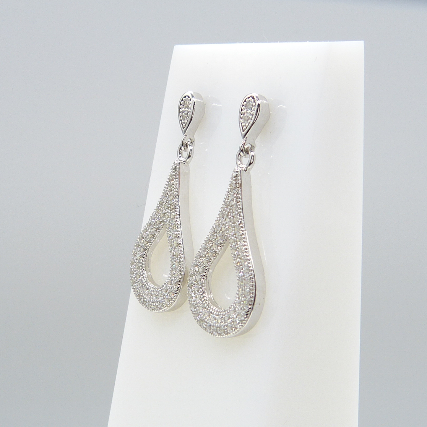 SILVER TEAR-DROP EARRINGS