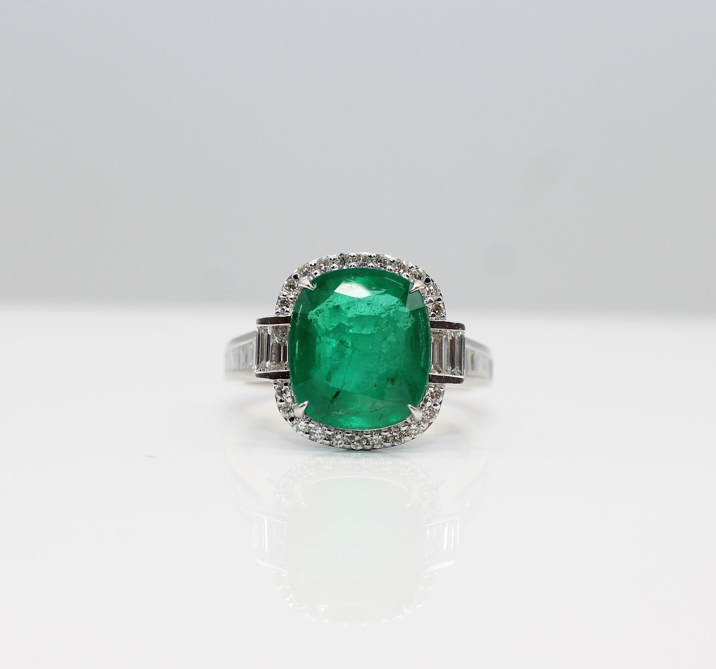 18K EMERALD & DIAMOND HALO RING