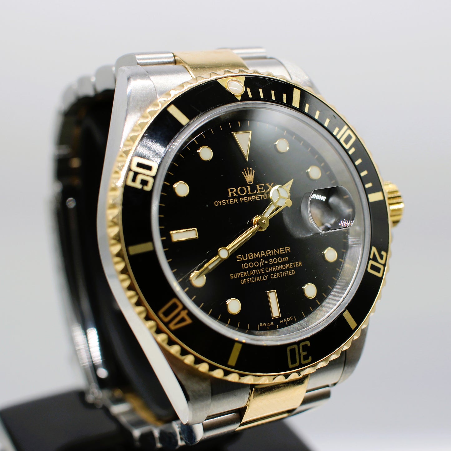 STAINLESS STEEL & GOLD ROLEX OYSTER PERPETUAL SUBMARINER DATE JUST