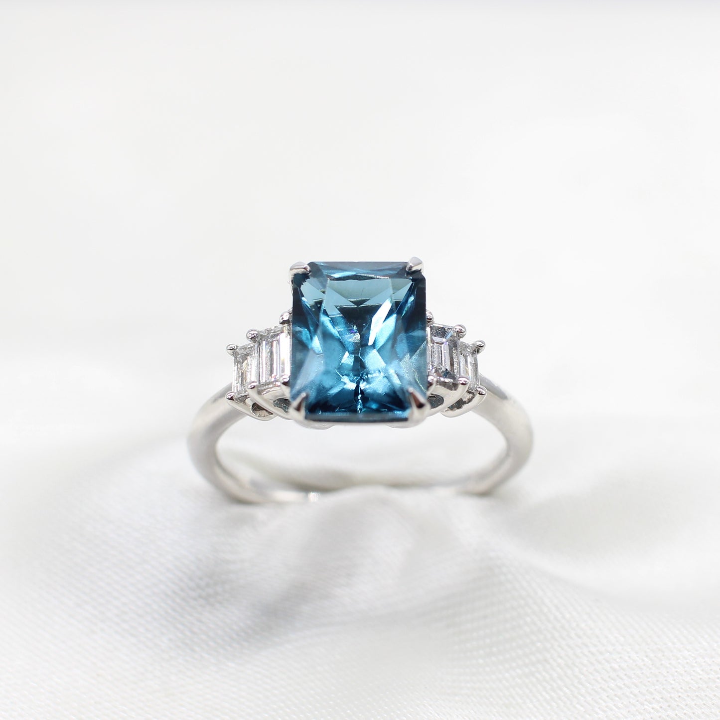 PLATINUM LONDON BLUE TOPAZ & DIAMOND RING