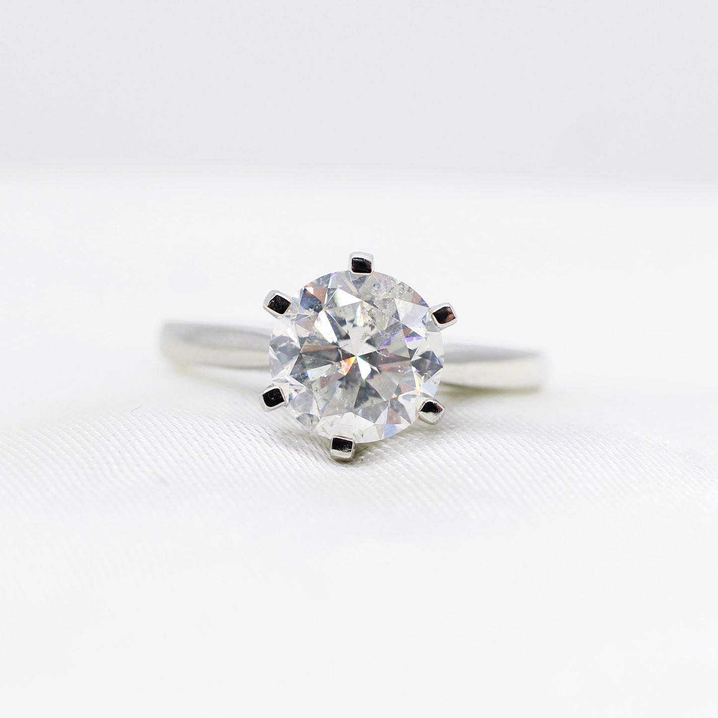 PLATINUM 2.00CT NEAR COLOURLESS DIAMOND SOLITAIRE
