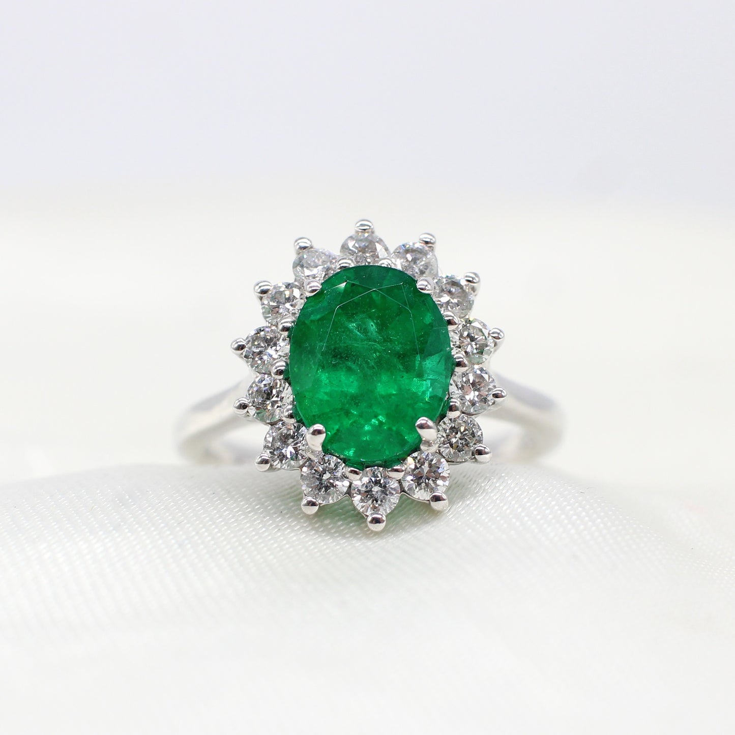 PLATINUM EMERALD & DIAMOND RING