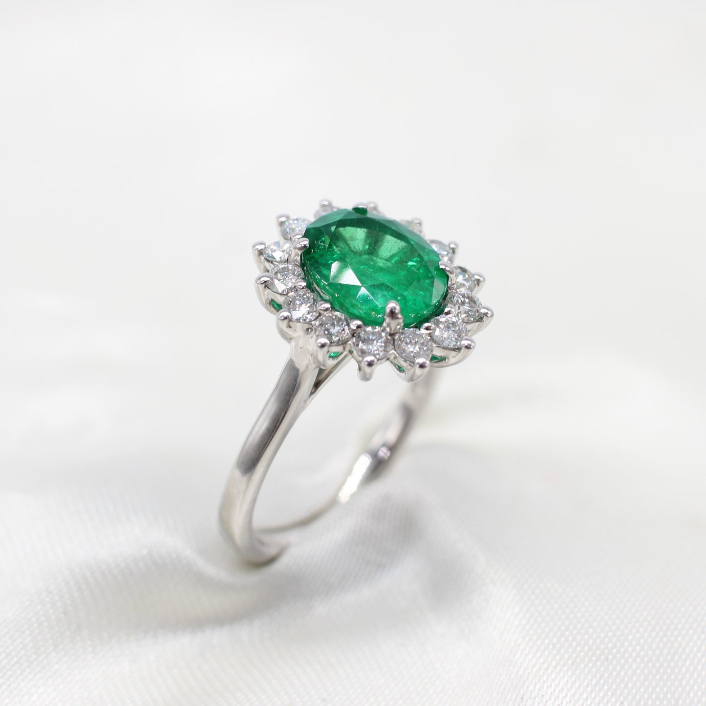 PLATINUM EMERALD & DIAMOND RING