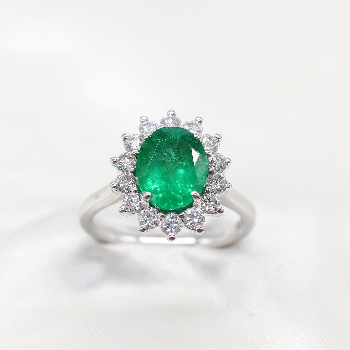 PLATINUM EMERALD & DIAMOND RING