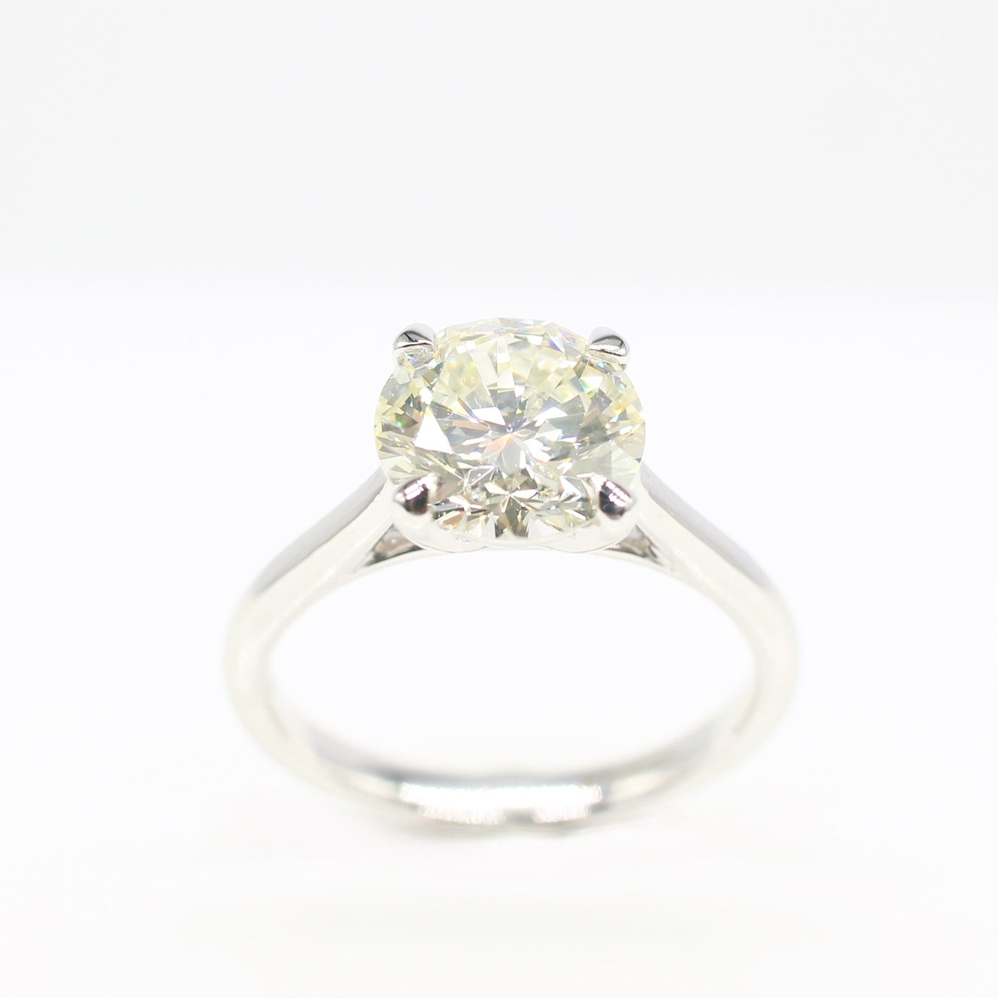 PLATINUM 2.32CT DIAMOND SOLITAIRE RING
