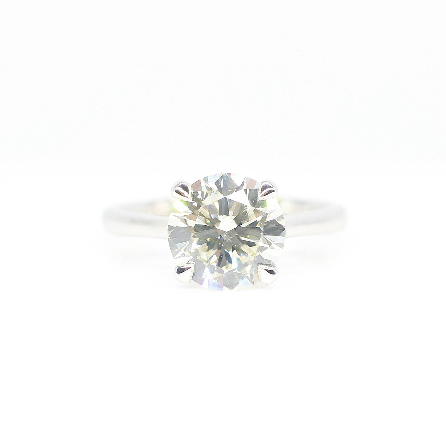 PLATINUM 2.32CT DIAMOND SOLITAIRE RING