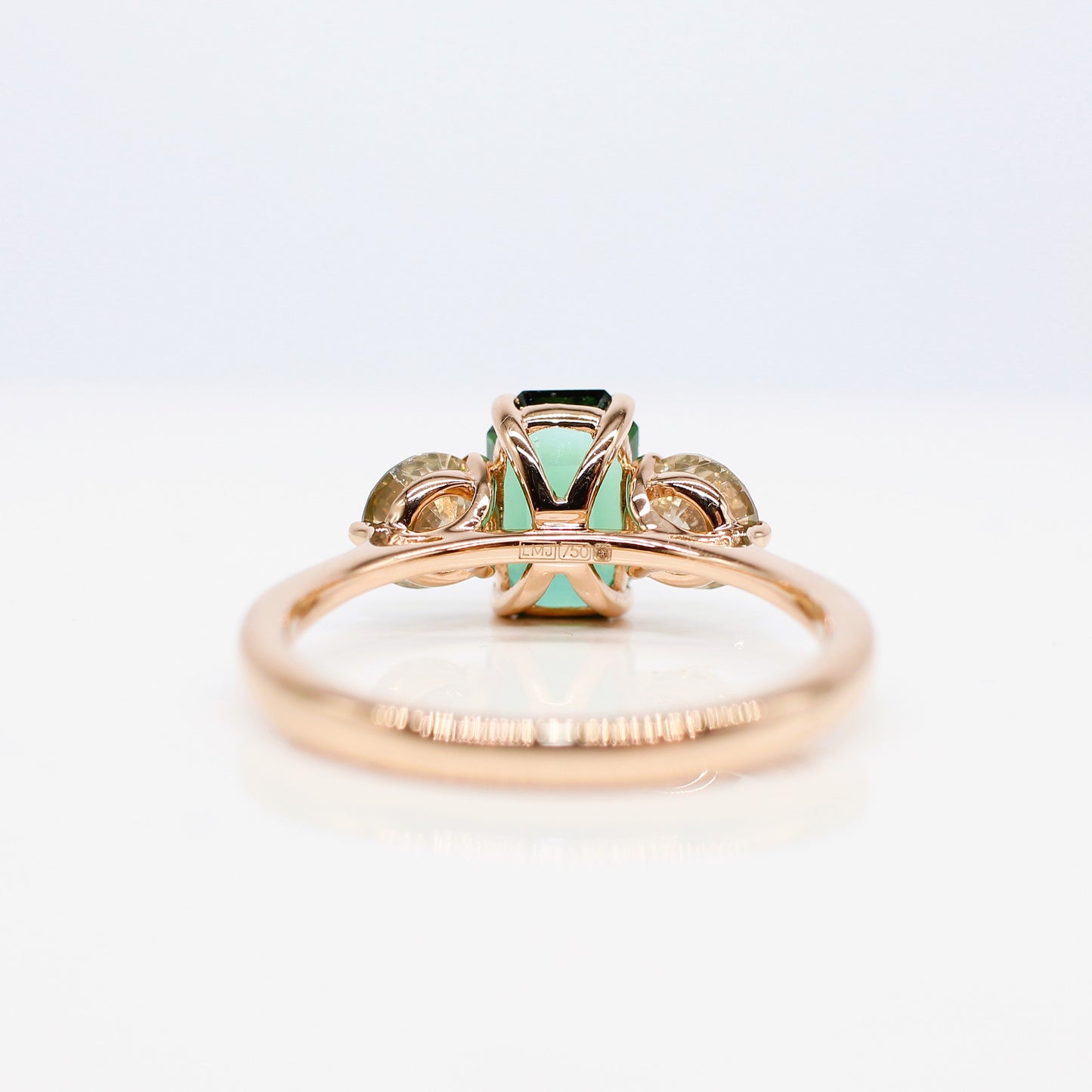 18K TOURMALINE & DIAMOND 3 STONE RING