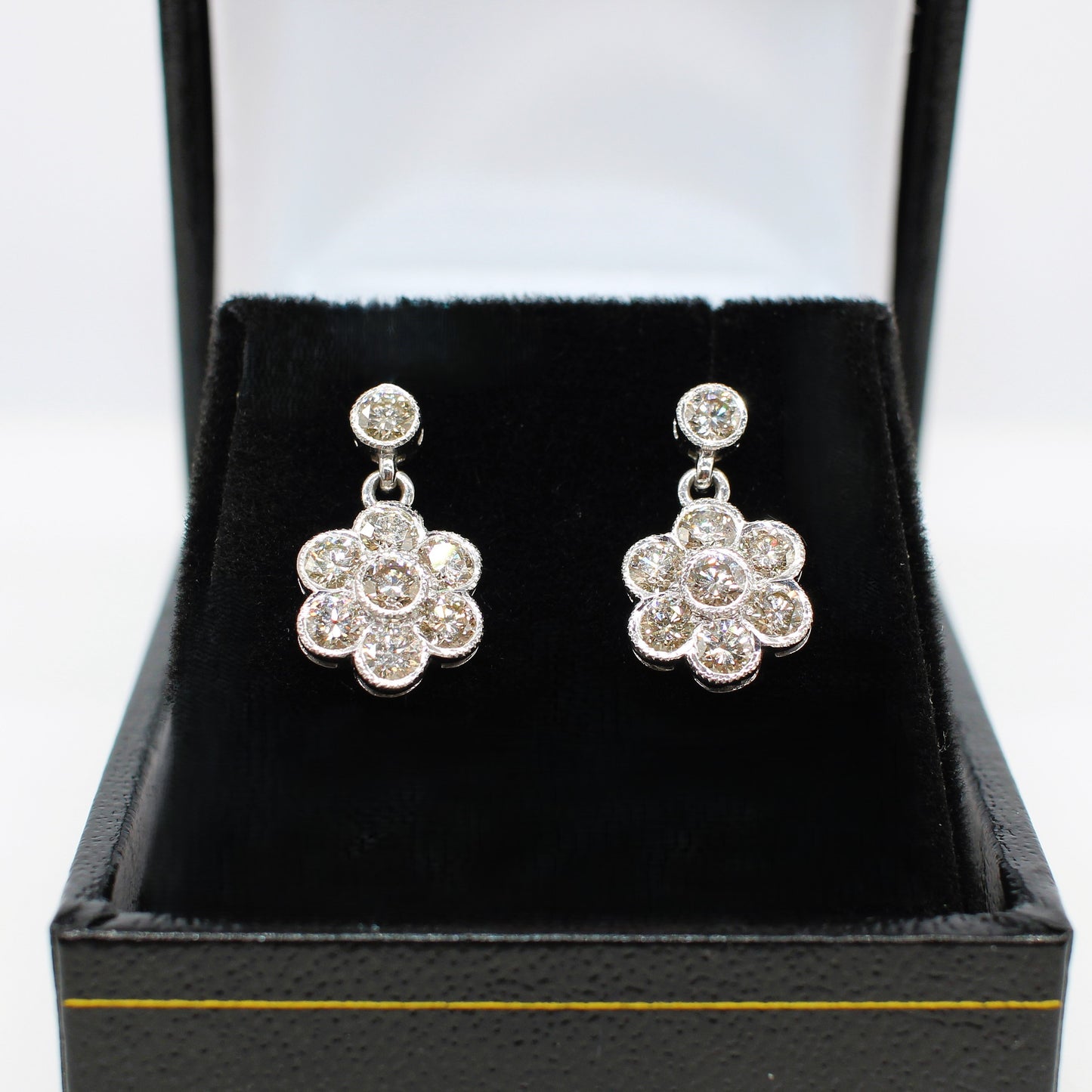 18K DIAMOND DAISY STYLE EARRINGS