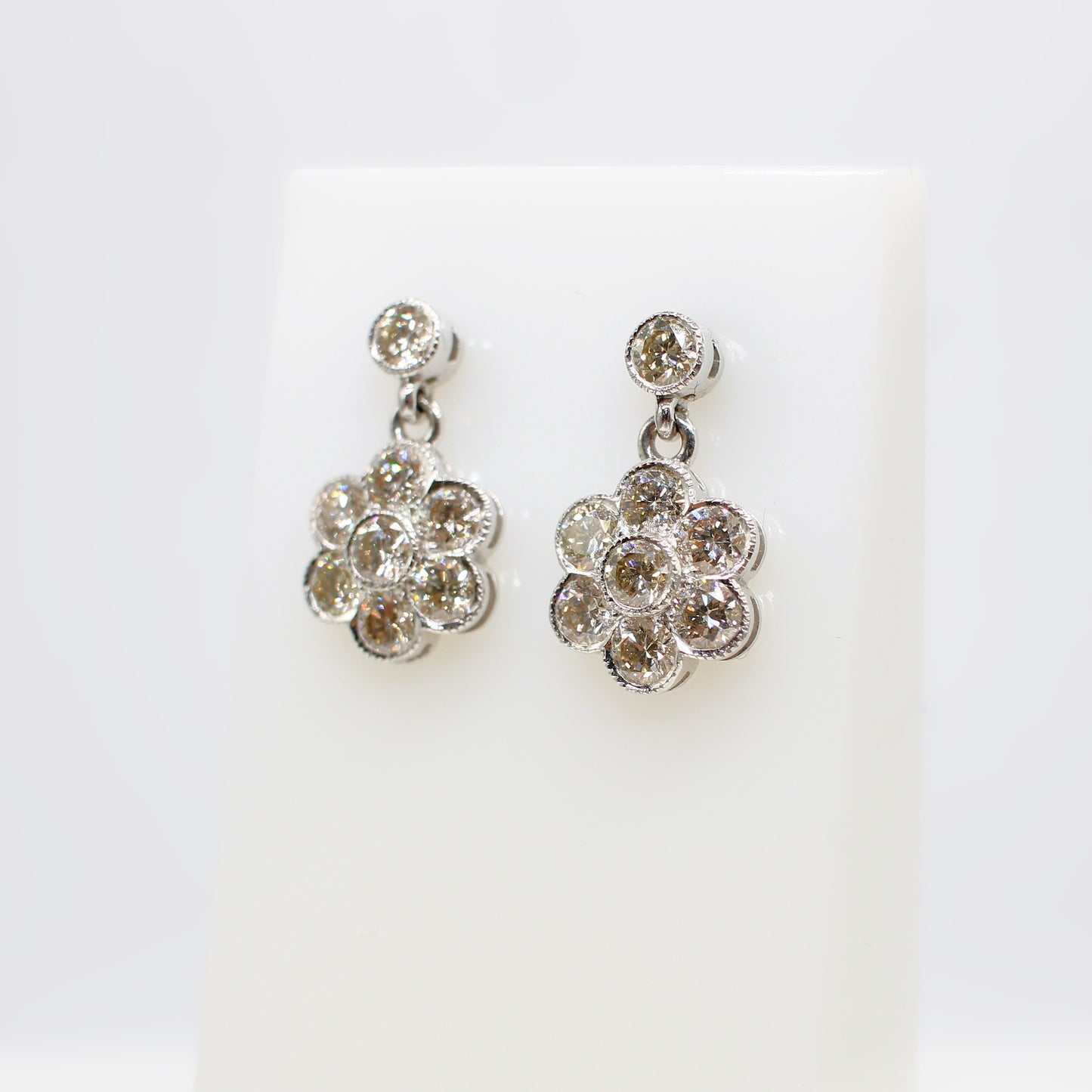 18K DIAMOND DAISY STYLE EARRINGS