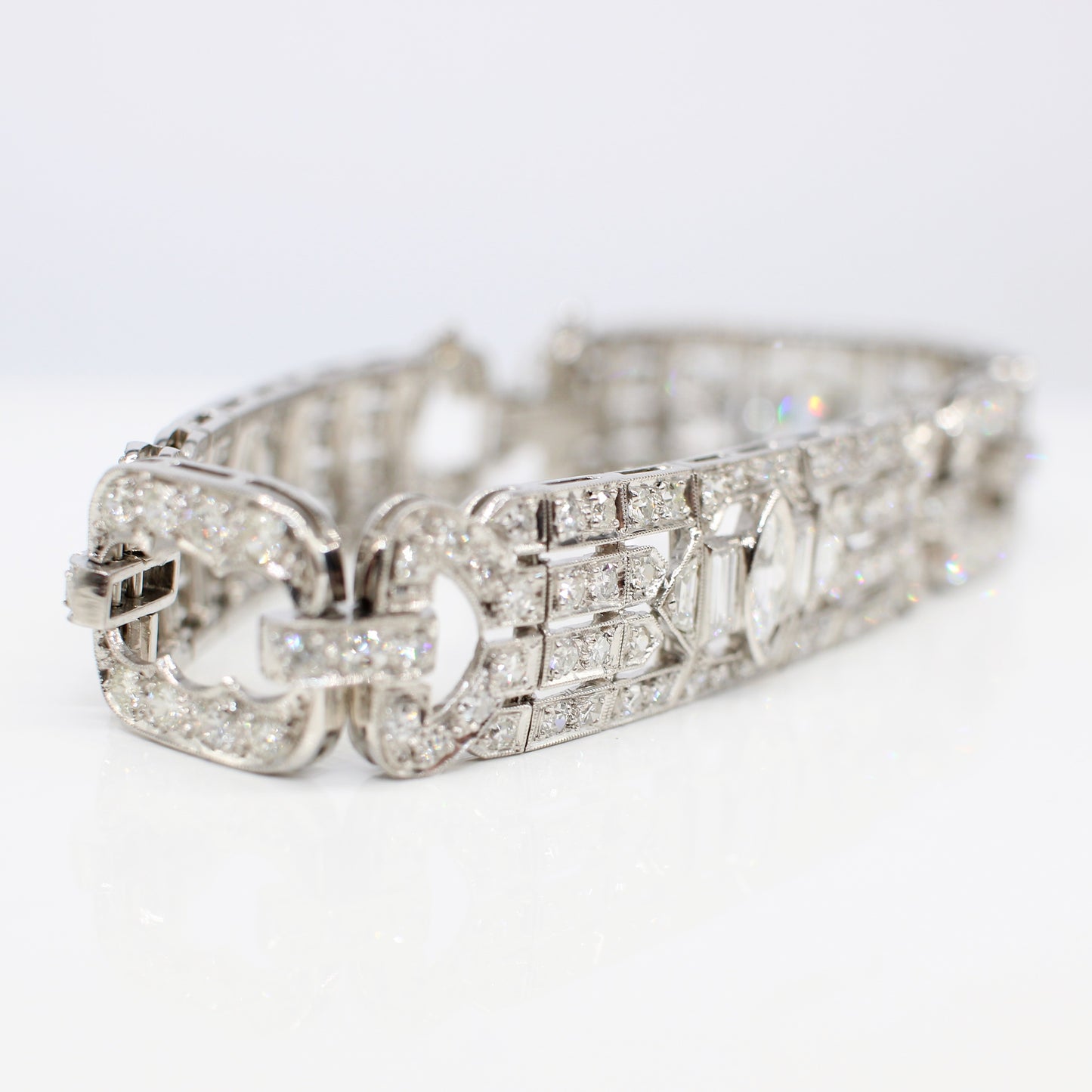 PLATINUM ART DECO STYLE DIAMOND BRACELET