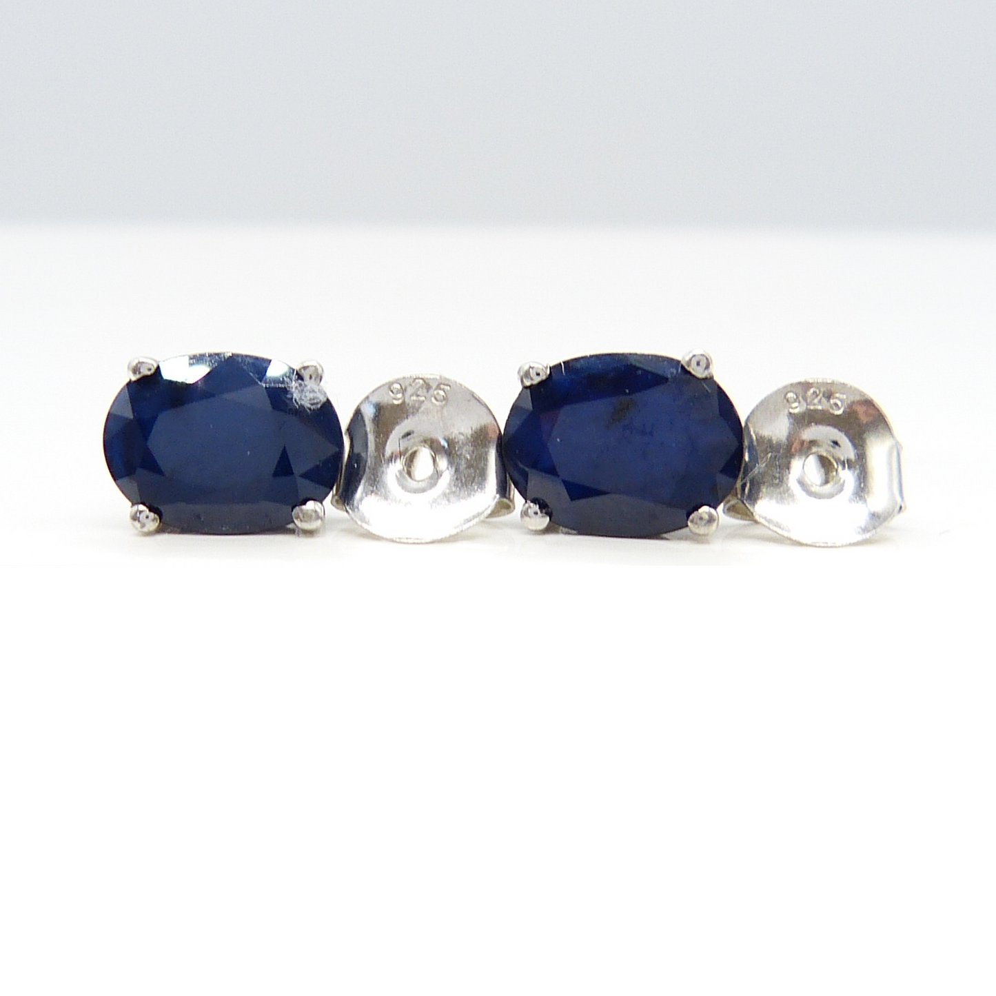 SAPPHIRE & SILVER STUDS