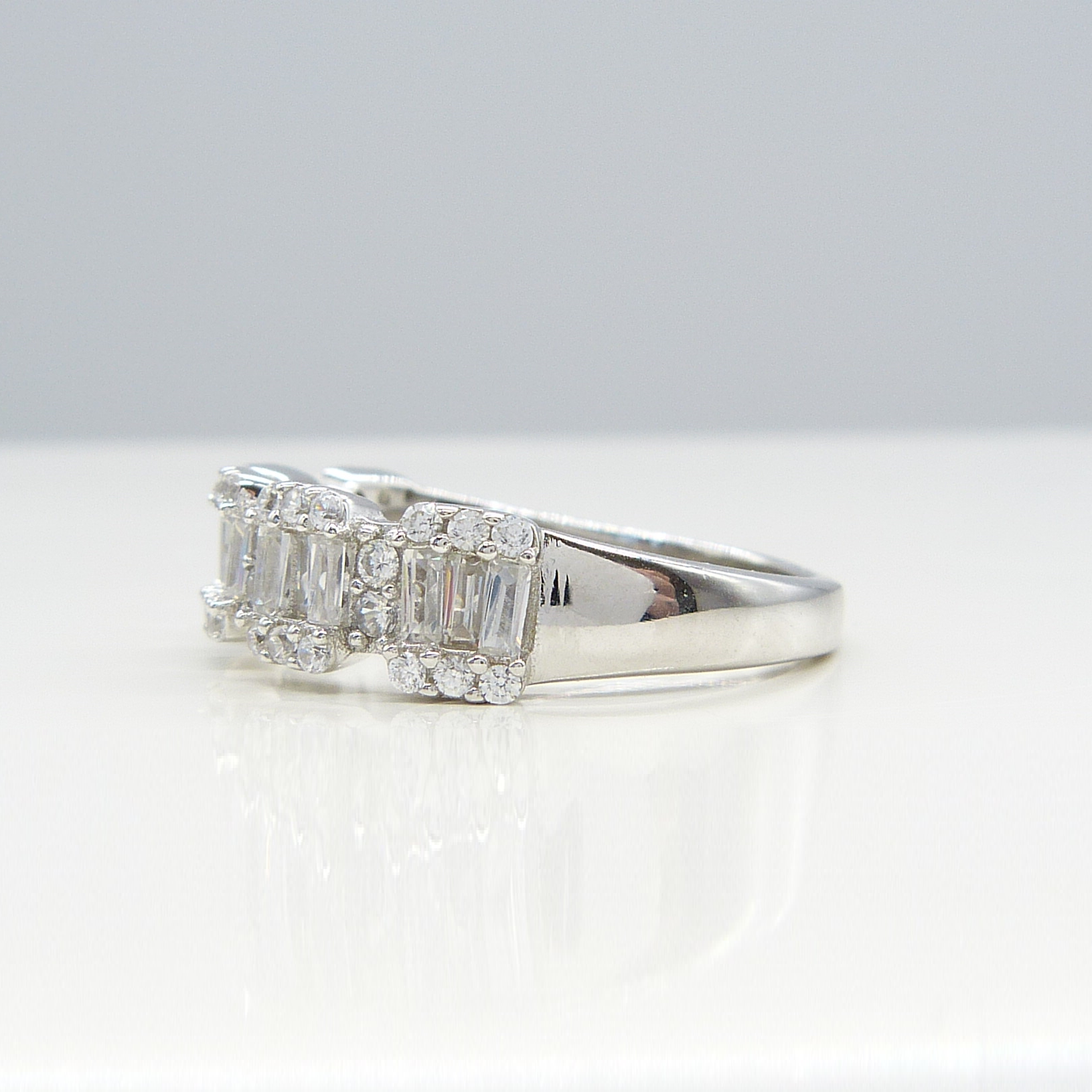 SILVER BAGUETTE CLUSTER RING