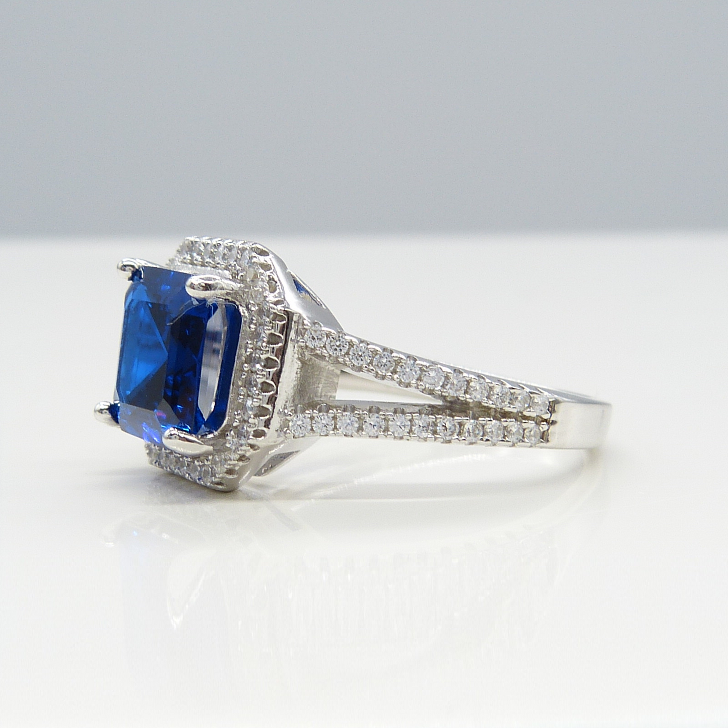 SILVER DARK BLUE CZ RING