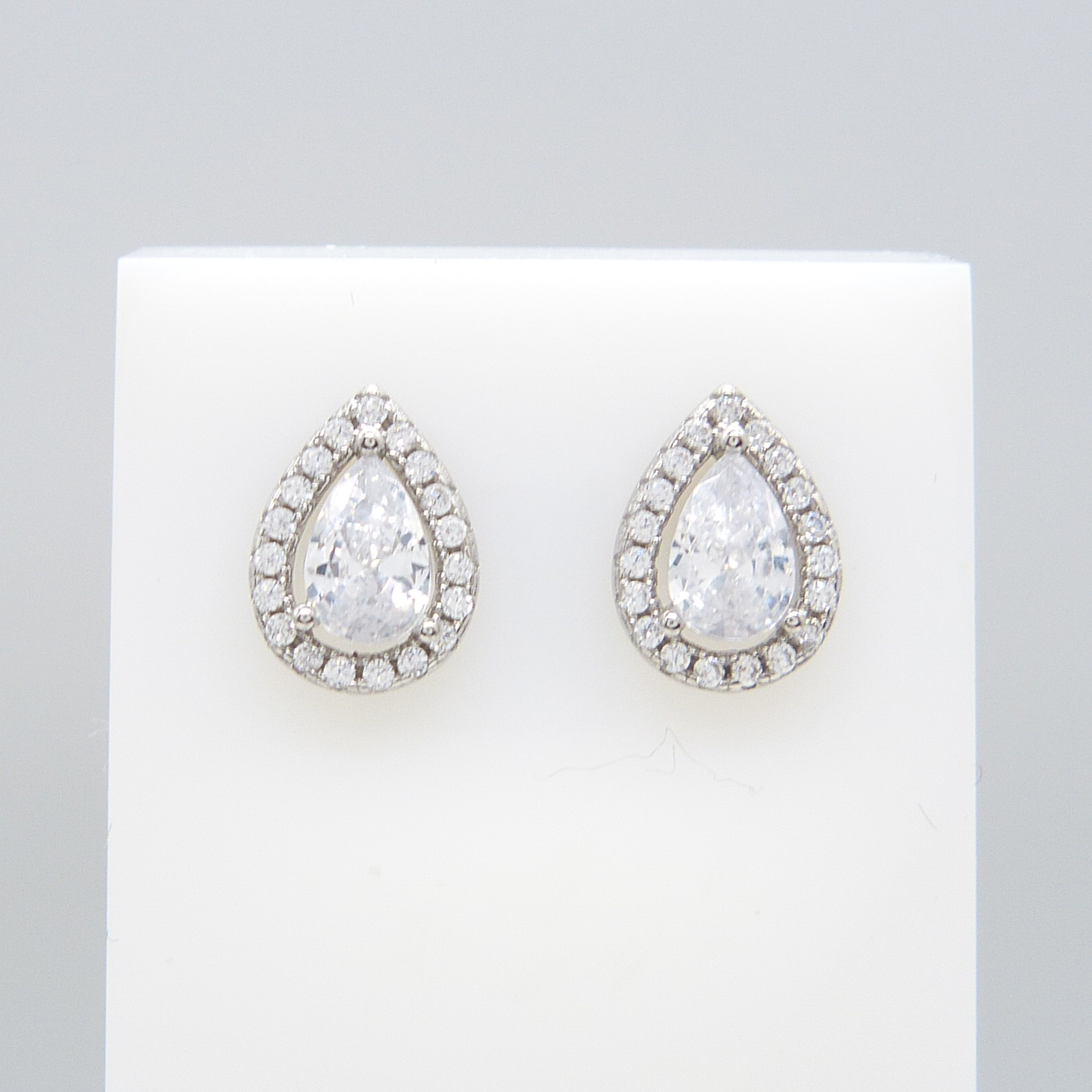 SILVER PEAR-SHAPED STUDS