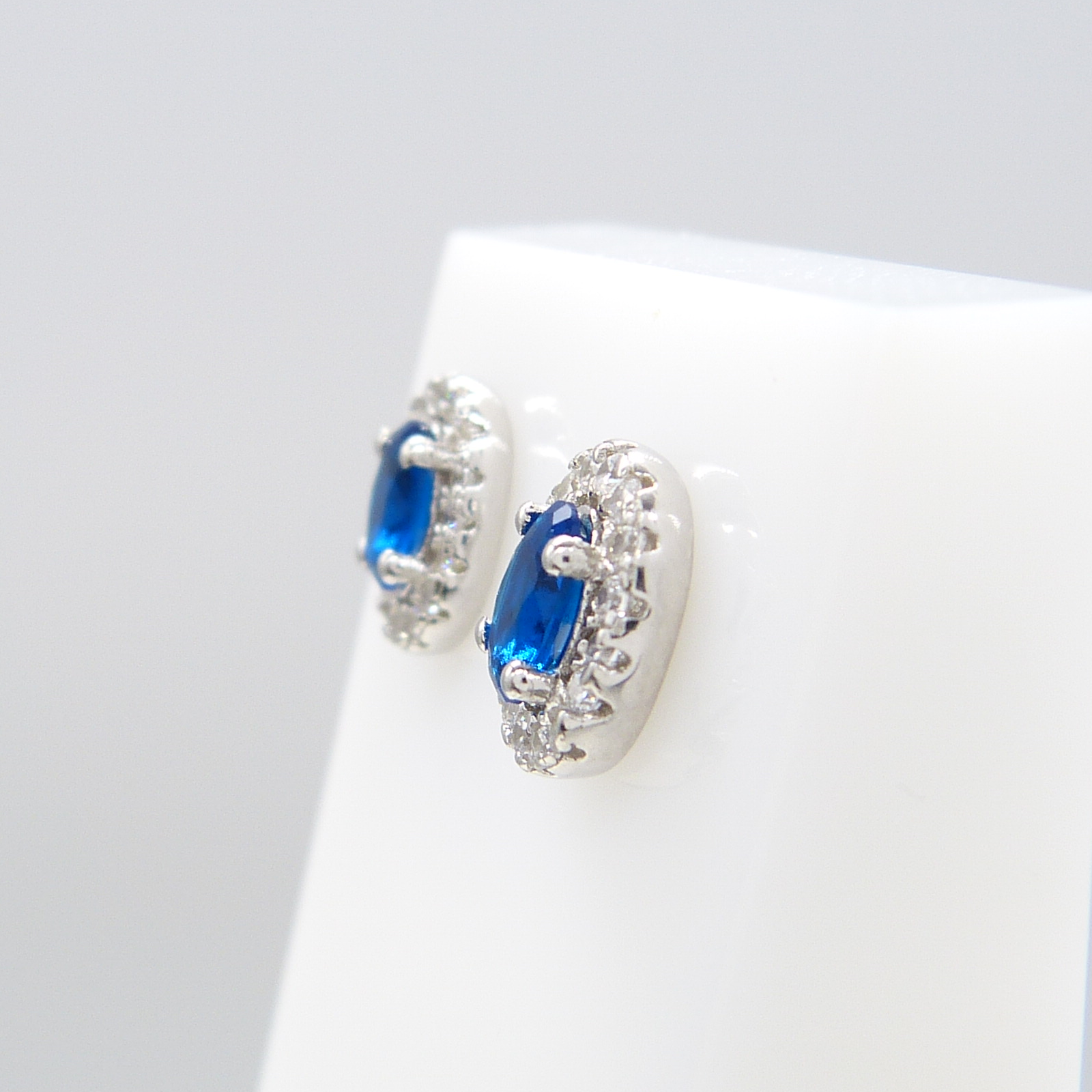 SILVER BLUE STUDS
